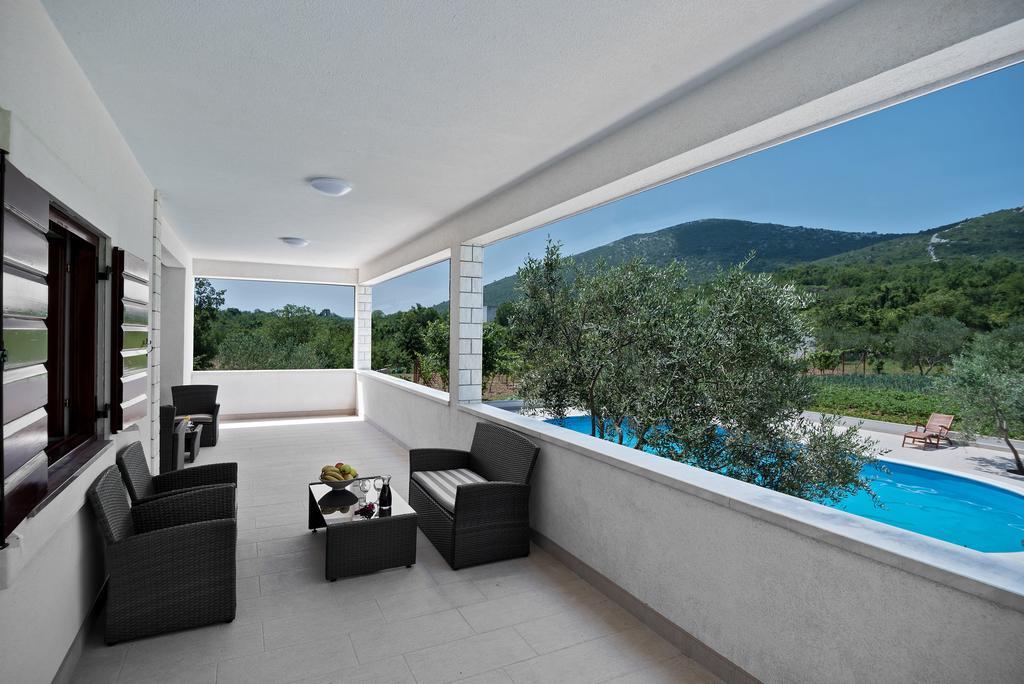 Villa Vinea Prapatnica Екстер'єр фото